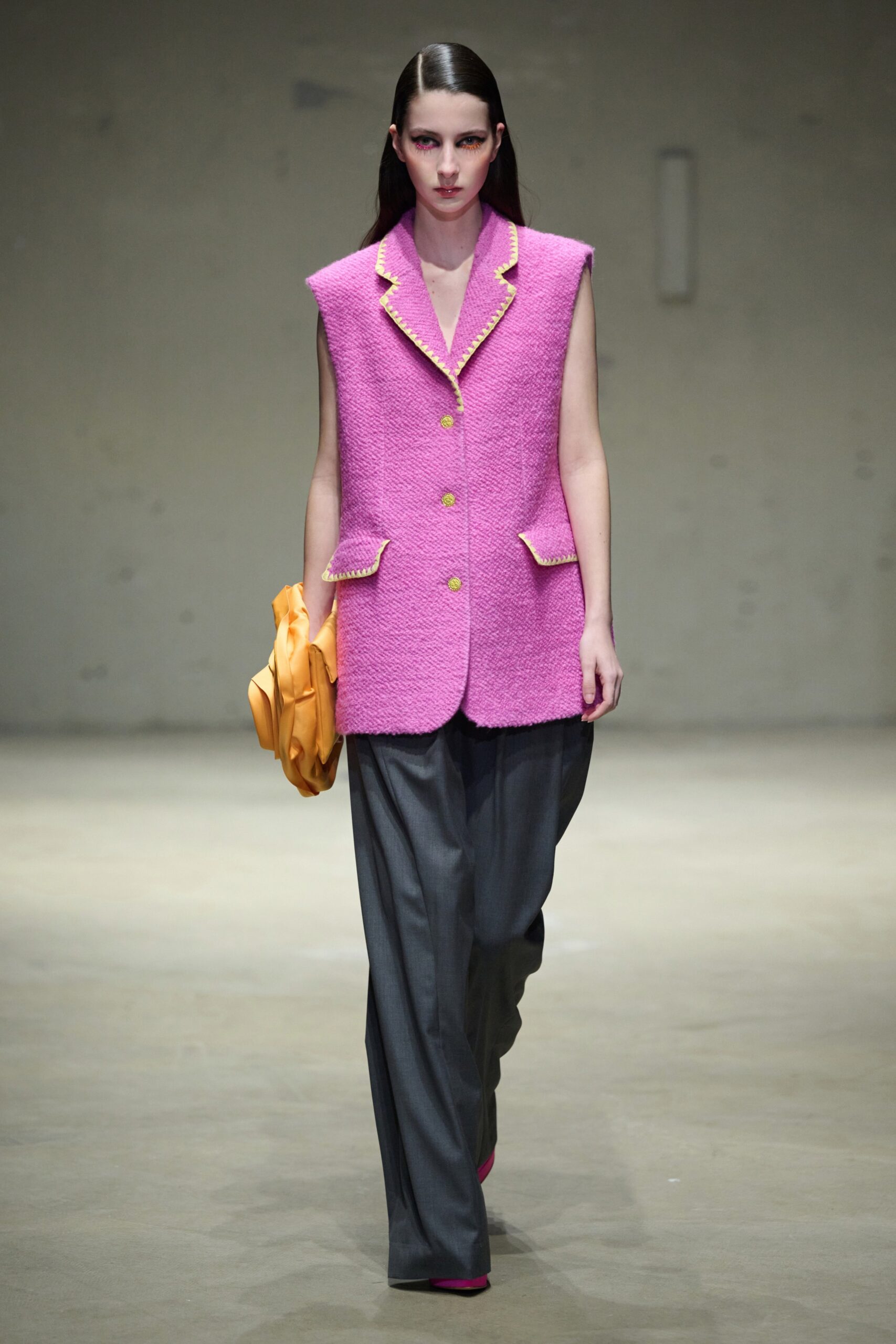 Ming Ma Shanghai F/W 23 Look 19