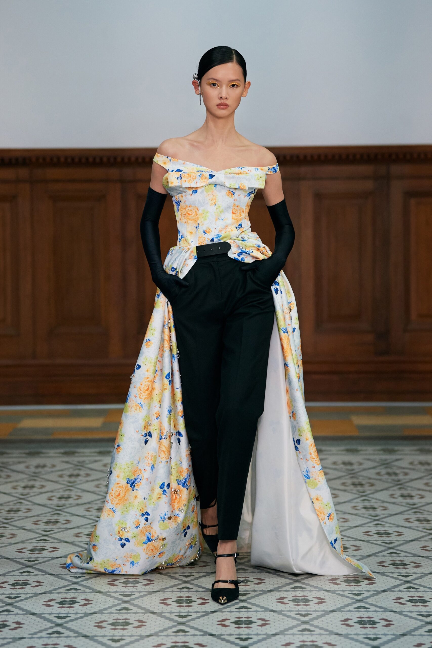 Ming Ma Shanghai S/S 22 Look 21