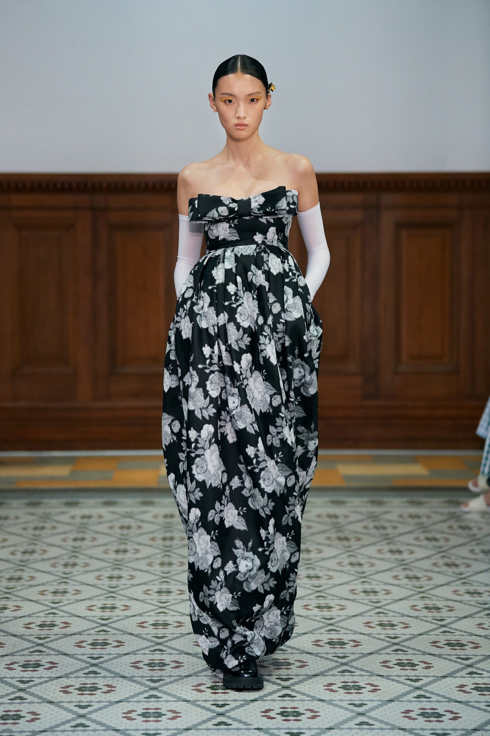 Ming Ma Shanghai S/S 22 Look 22
