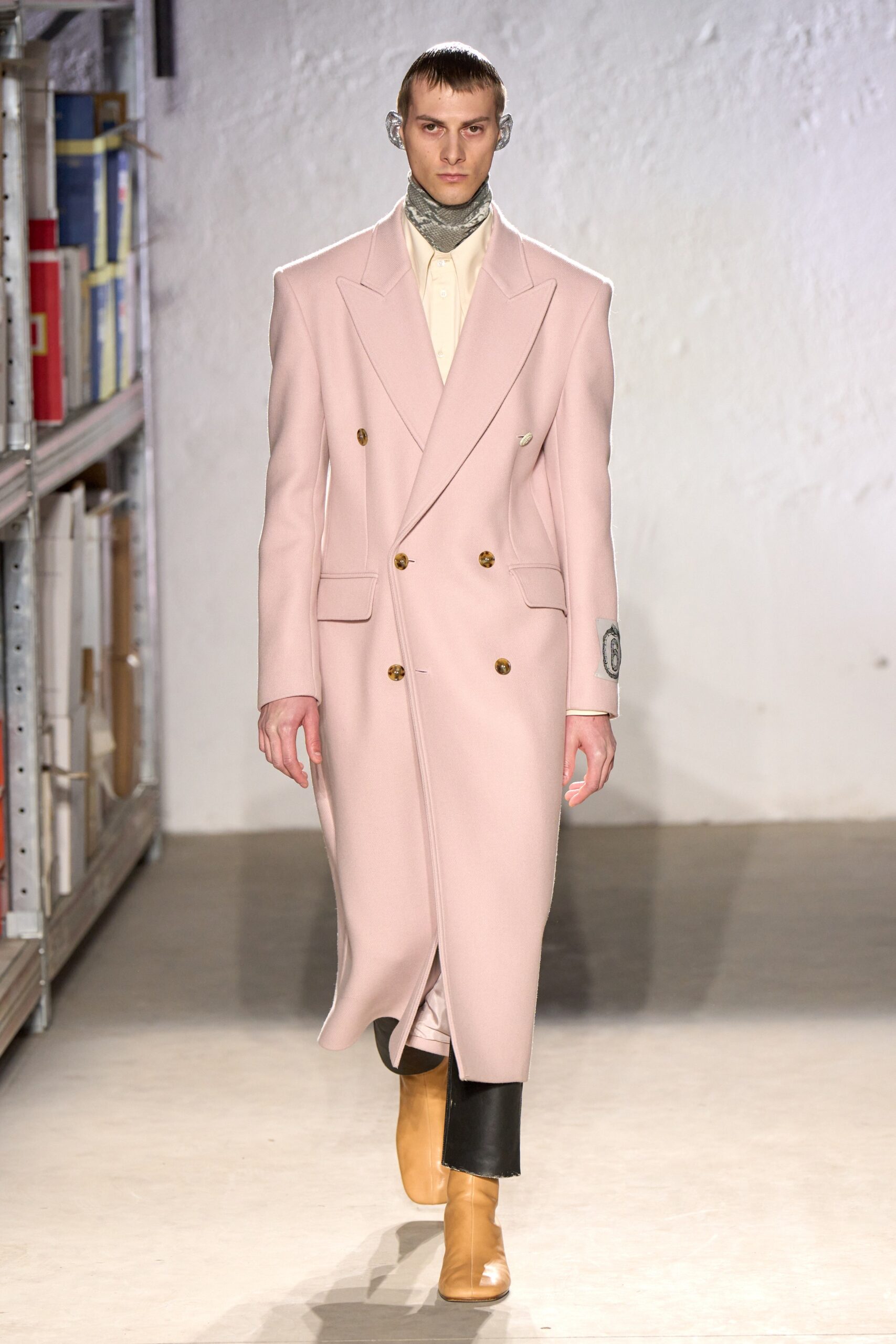 MM6 Maison Margiela F/W 22 Menswear Look 23