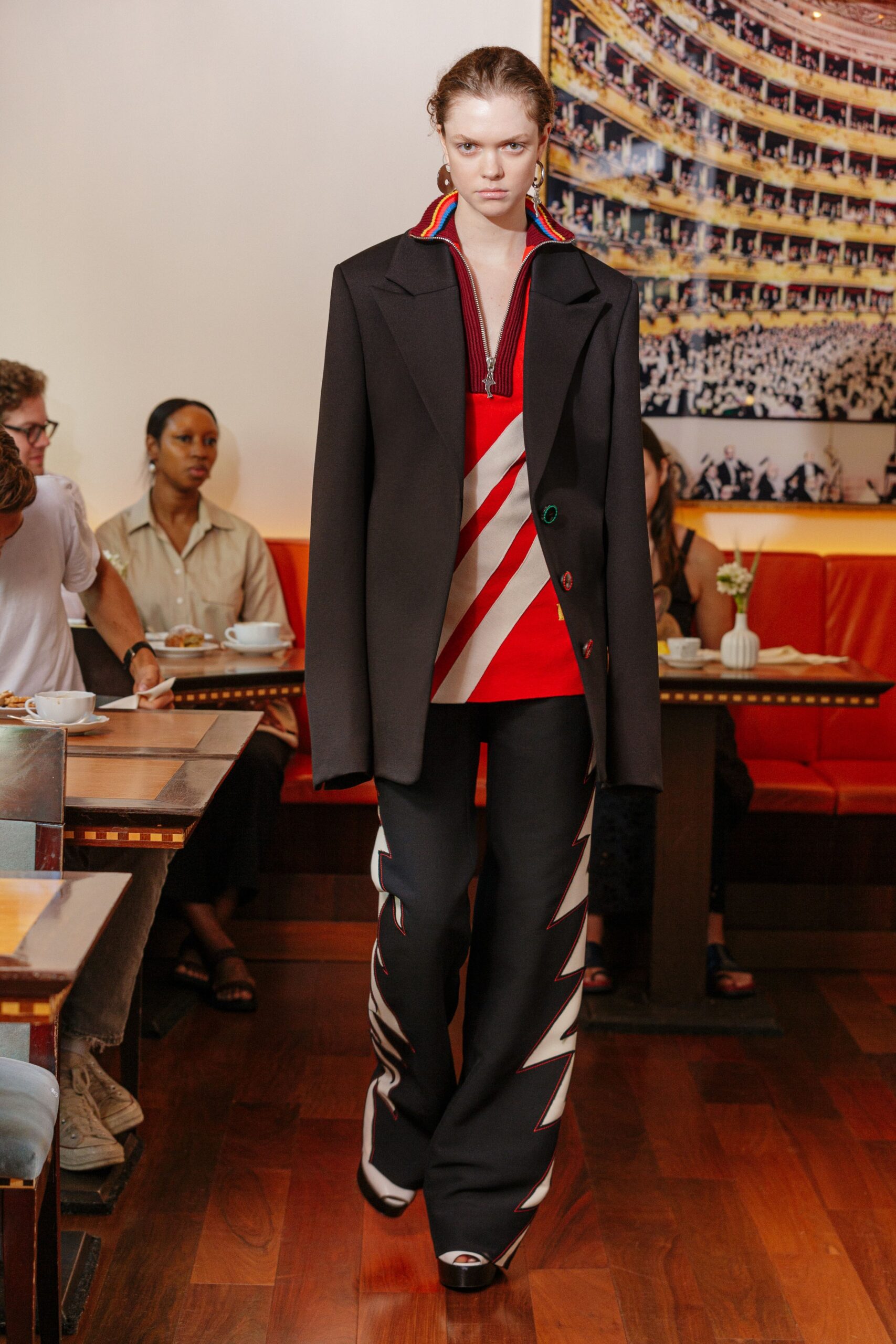 Marina Moscone Resort 22 Look 24