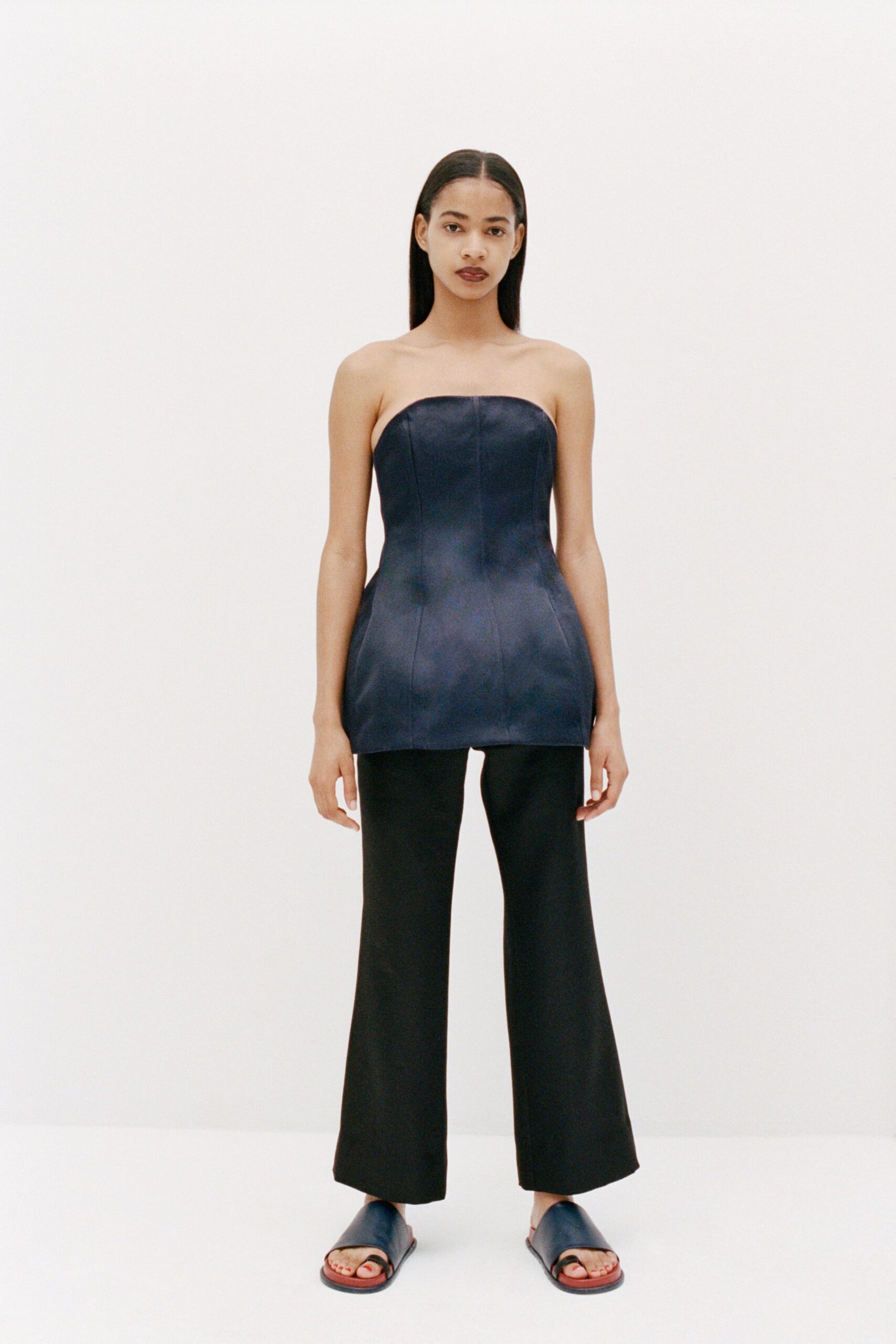 Marina Moscone Resort 20 Look 24
