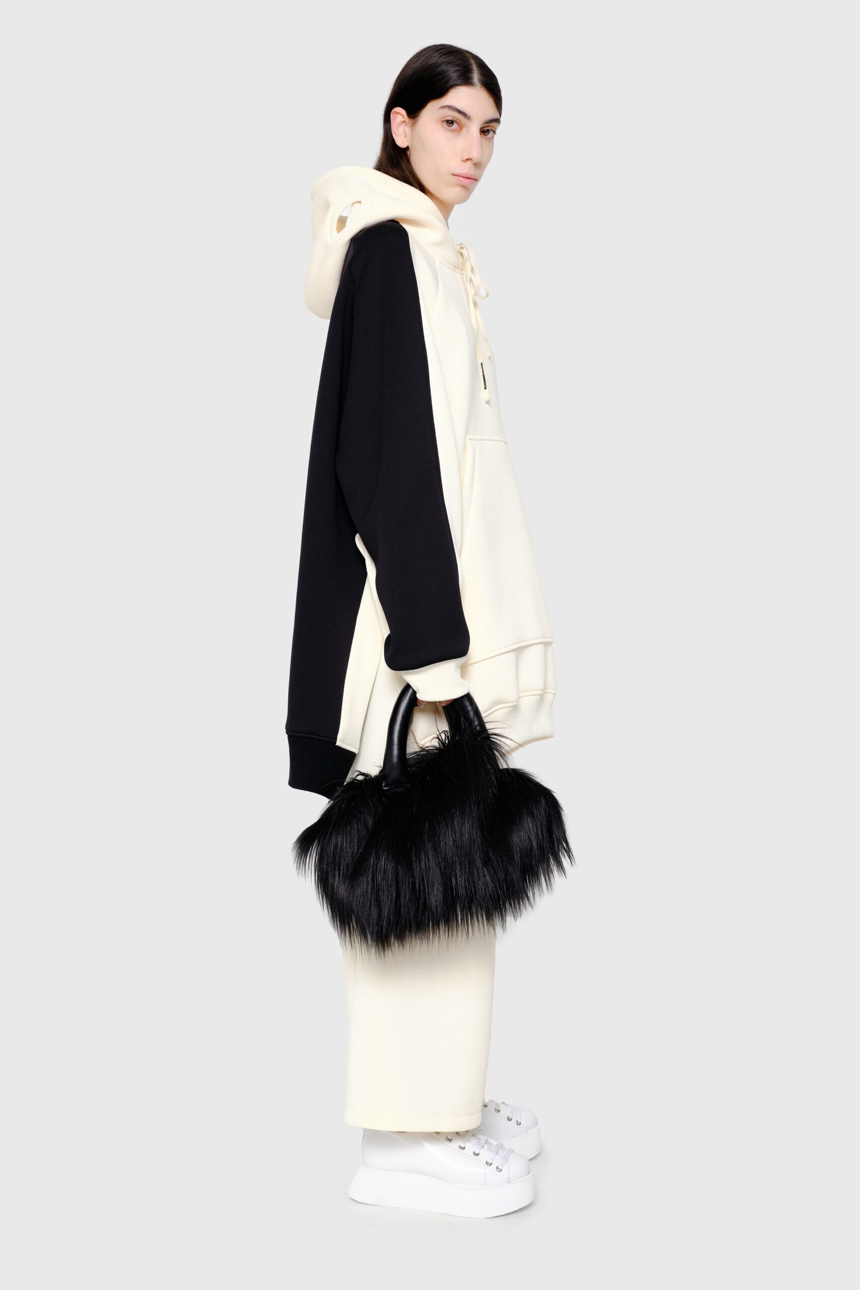Melitta Baumeister F/W 21 Look 25