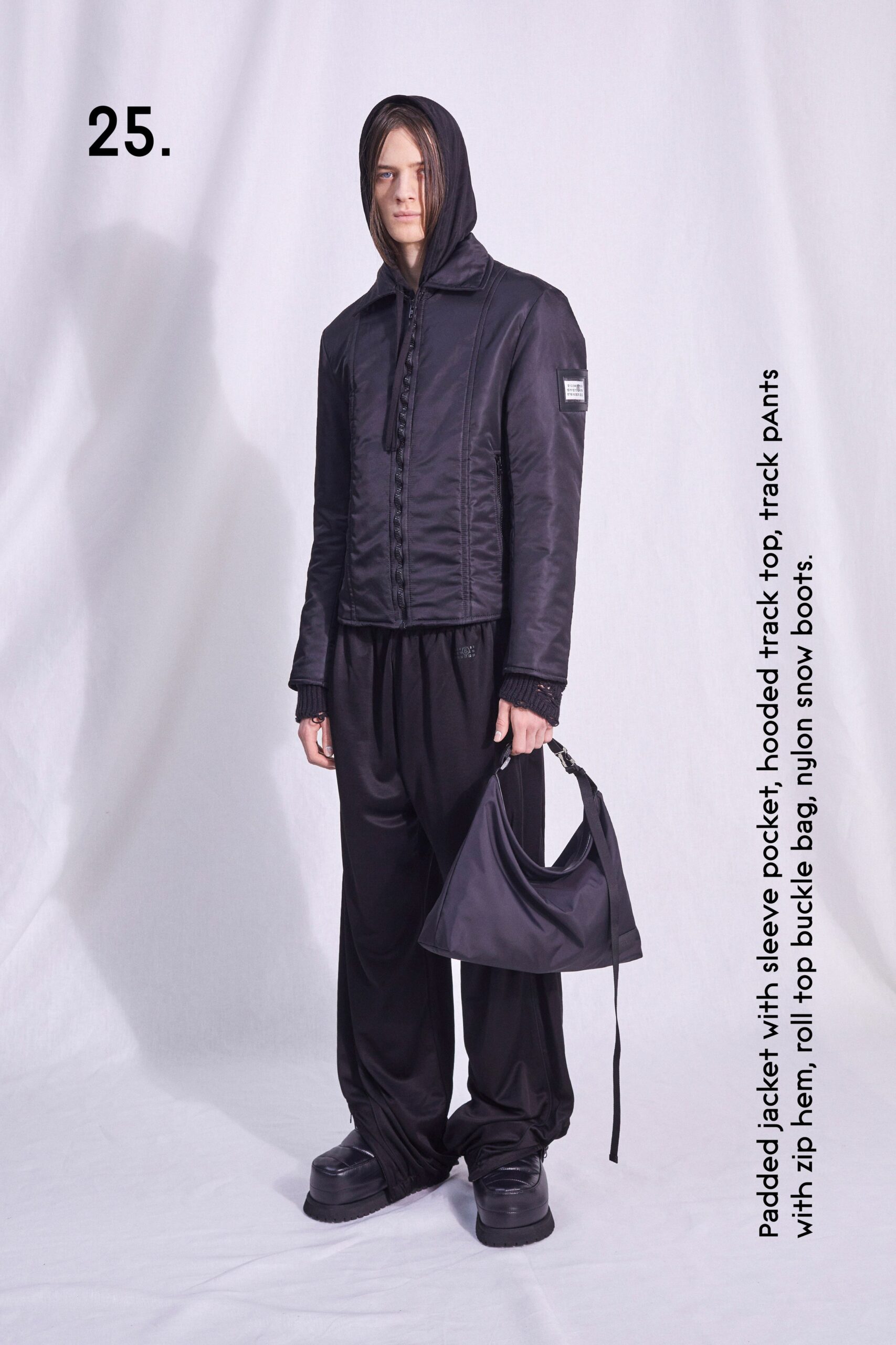 MM6 Maison Margiela F/W 23 Look 25