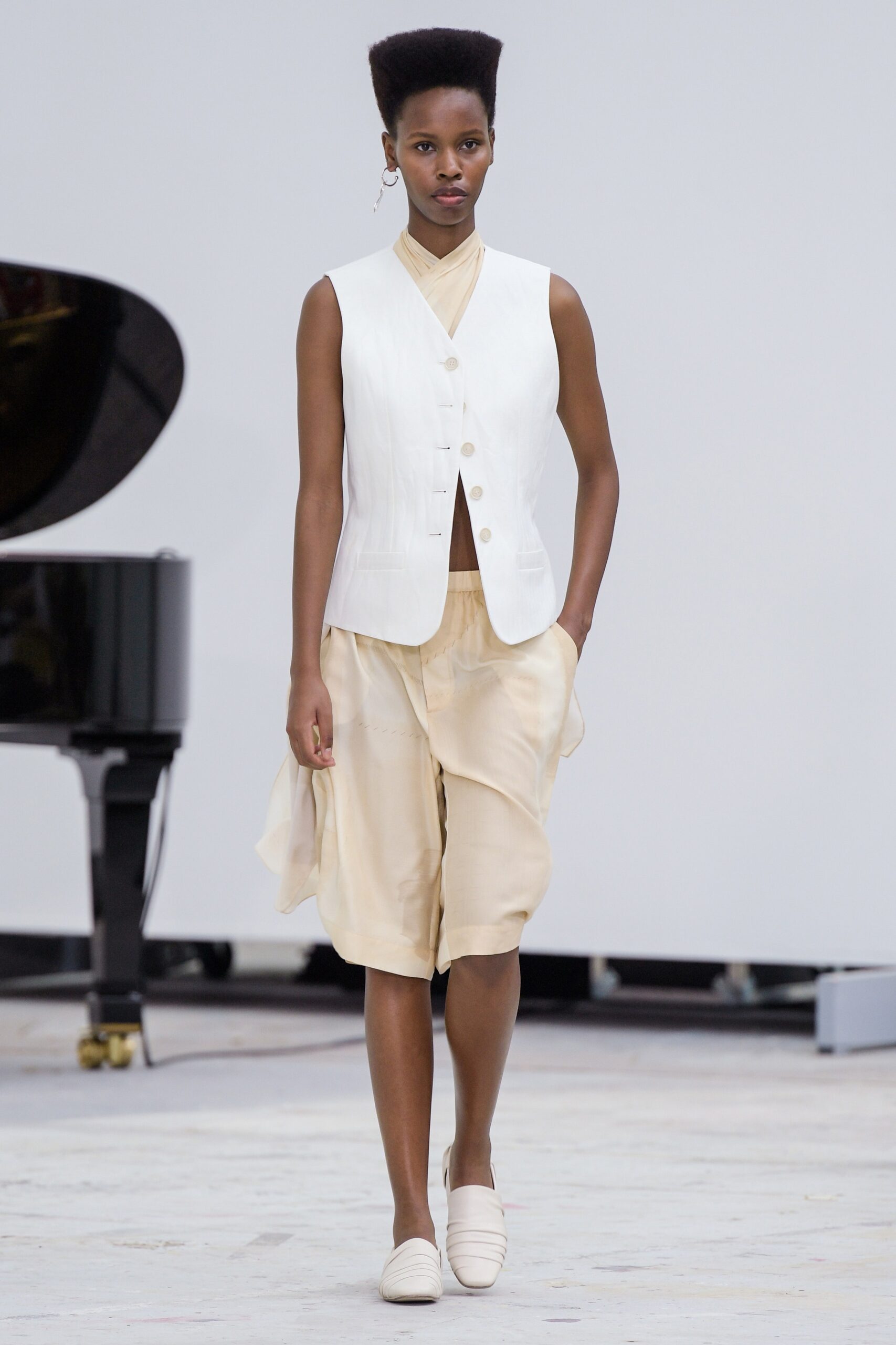 Mark Kenly Domino Tan Copenhagen S/S 21 Look 26