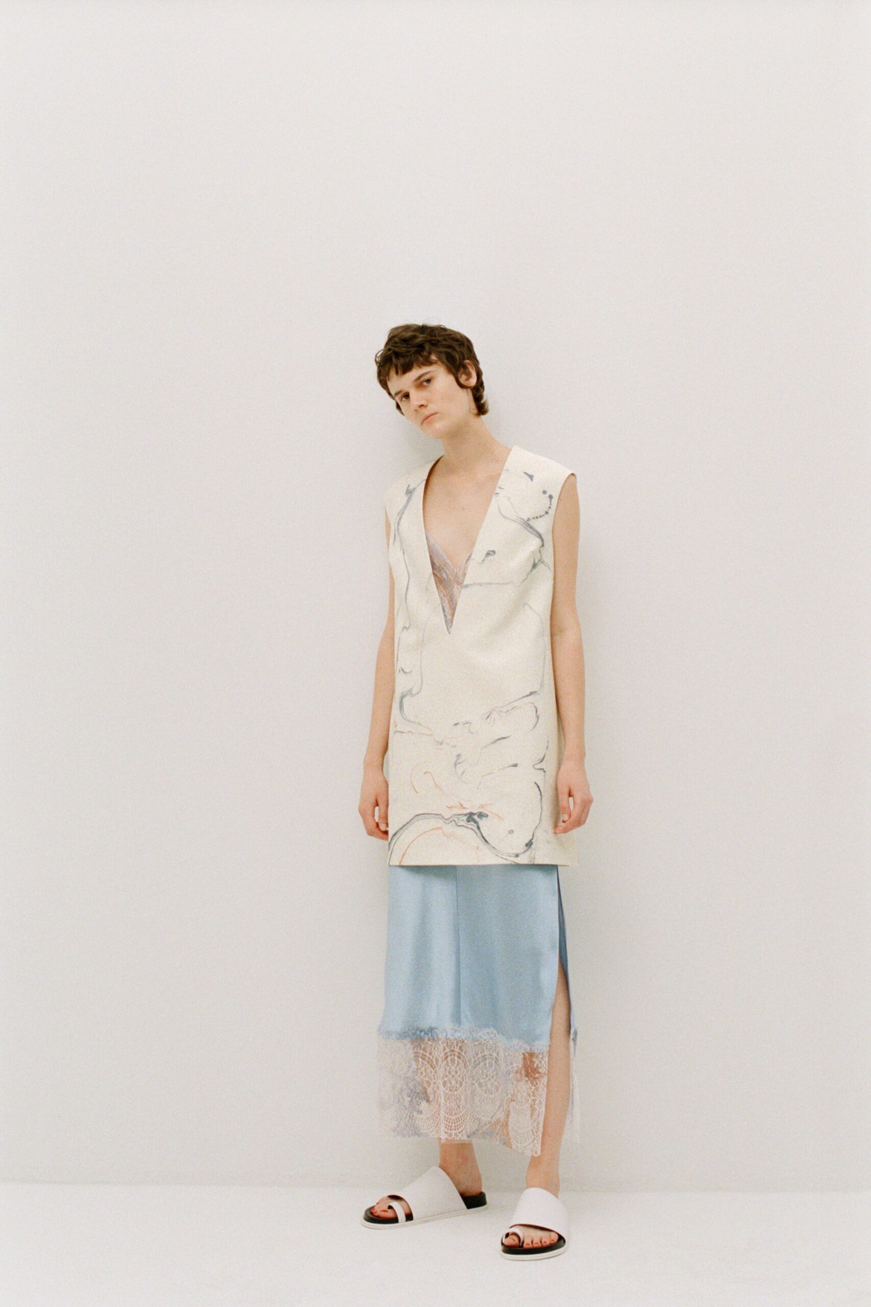 Marina Moscone Resort 20 Look 28