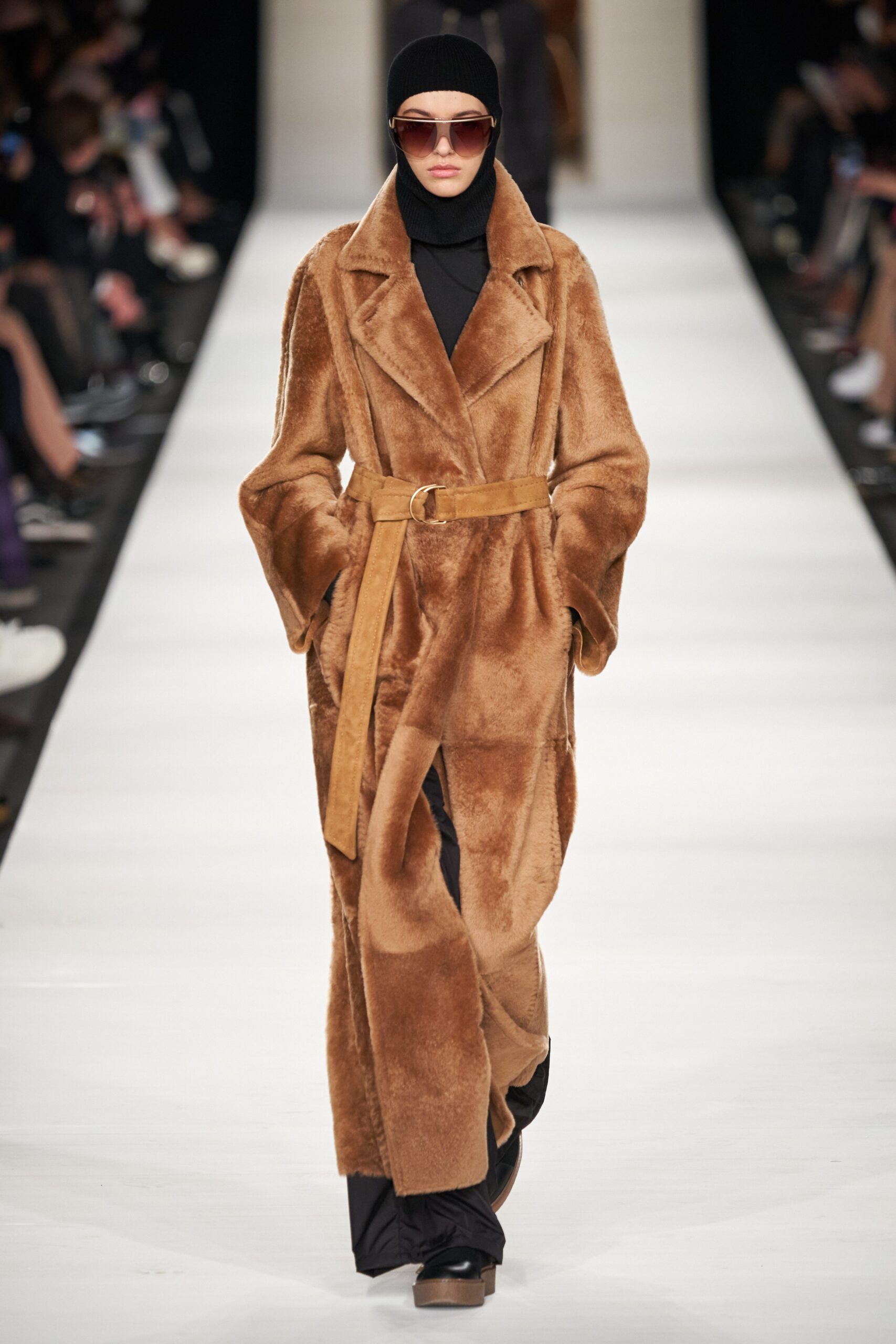 Max Mara F/W 22 Look 29