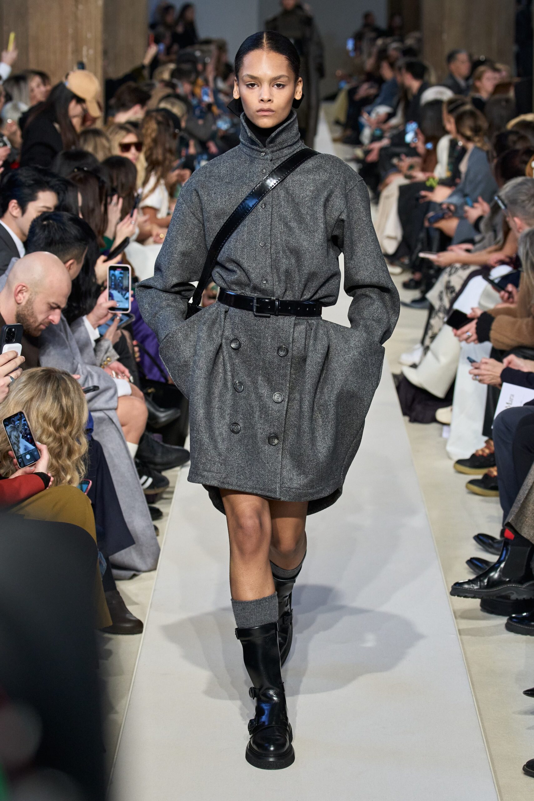 Max Mara F/W 23 Look 29