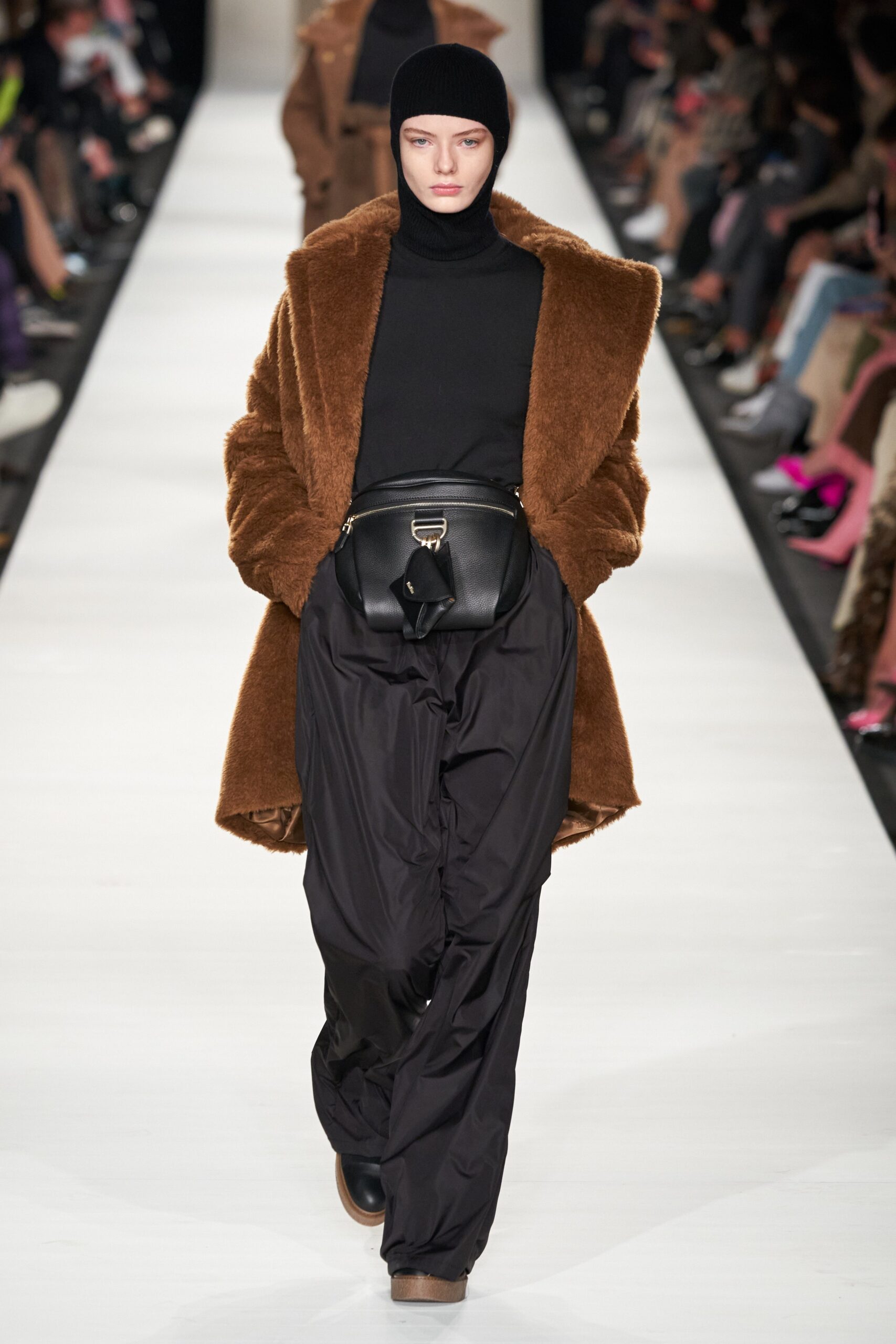 Max Mara F/W 22 Look 31