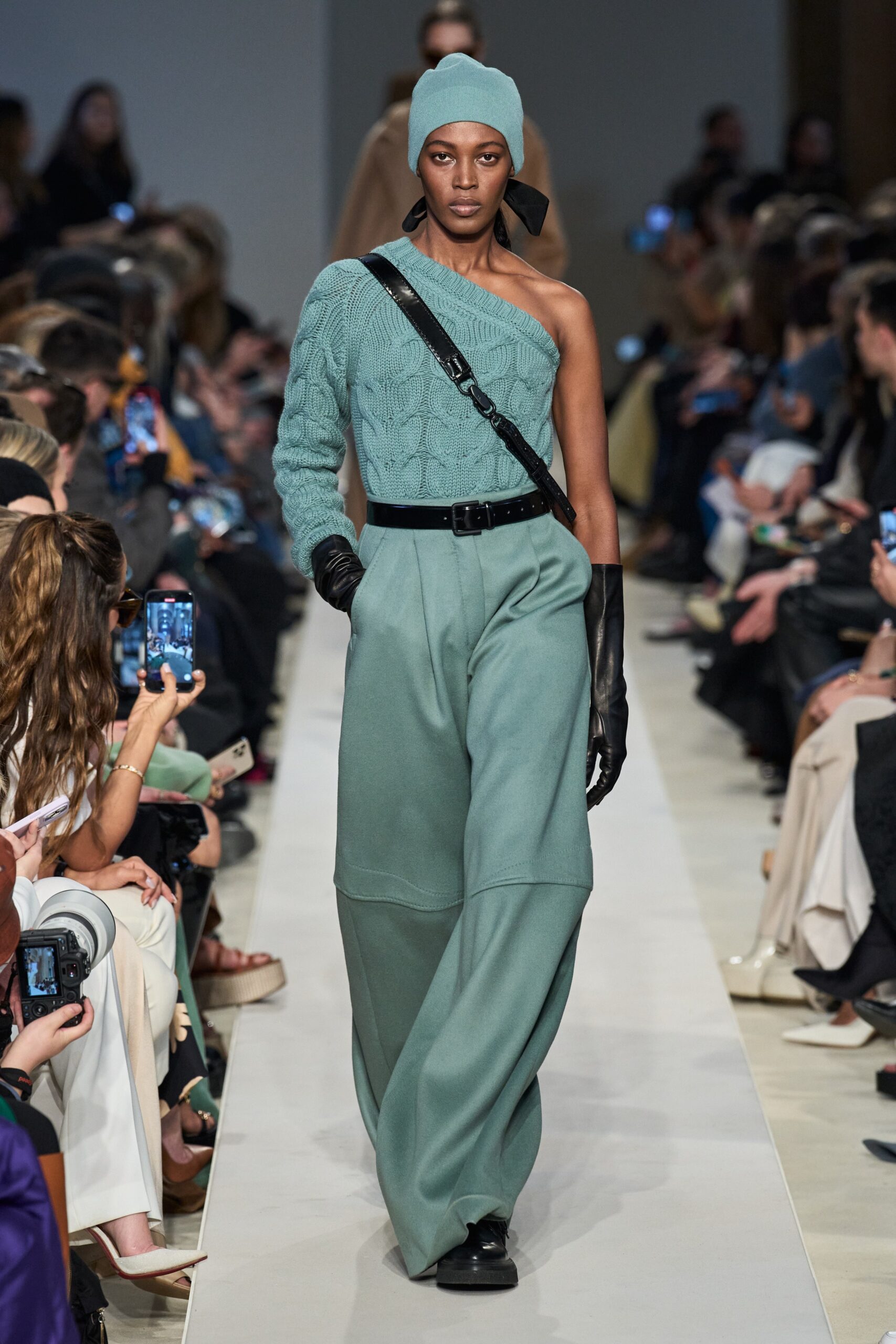 Max Mara F/W 23 Look 32