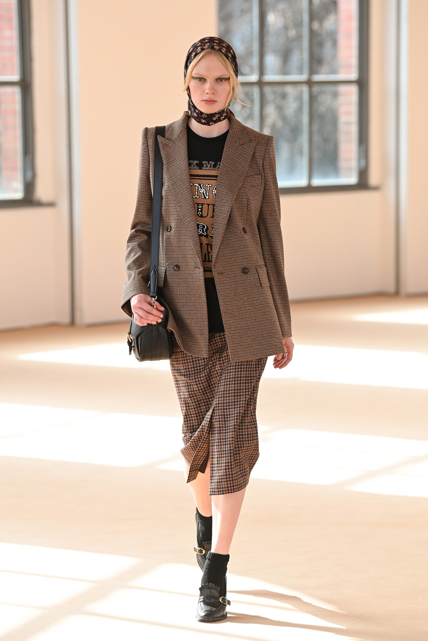 Max Mara F/W 21 Look 33