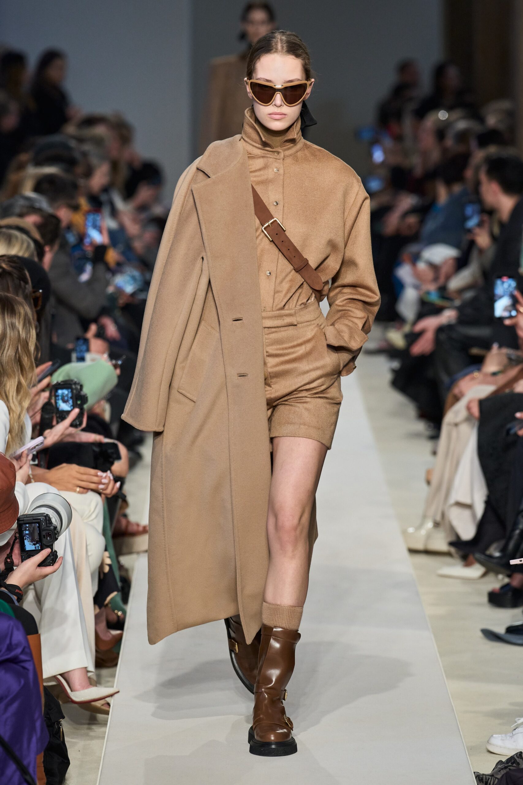 Max Mara F/W 23 Look 33