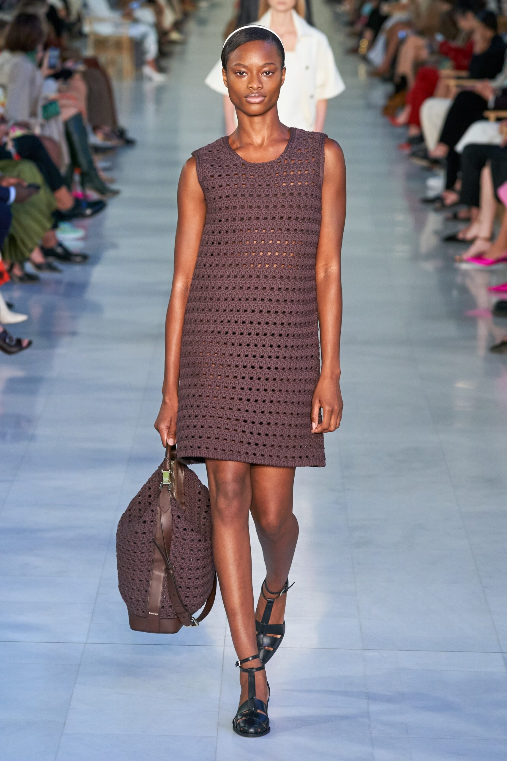 Max Mara S/S 22 Look 34
