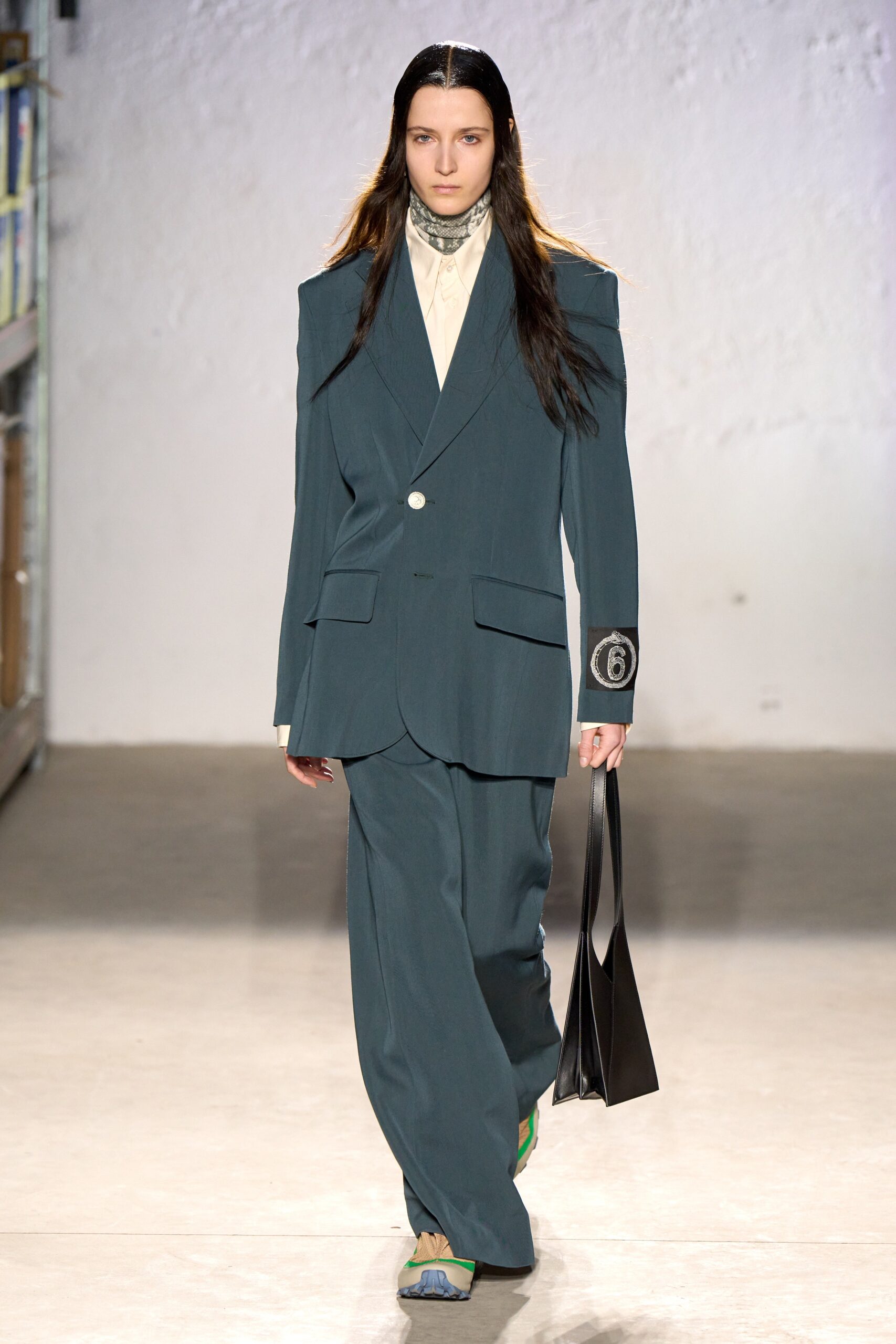 MM6 Maison Margiela F/W 22 Menswear Look 36