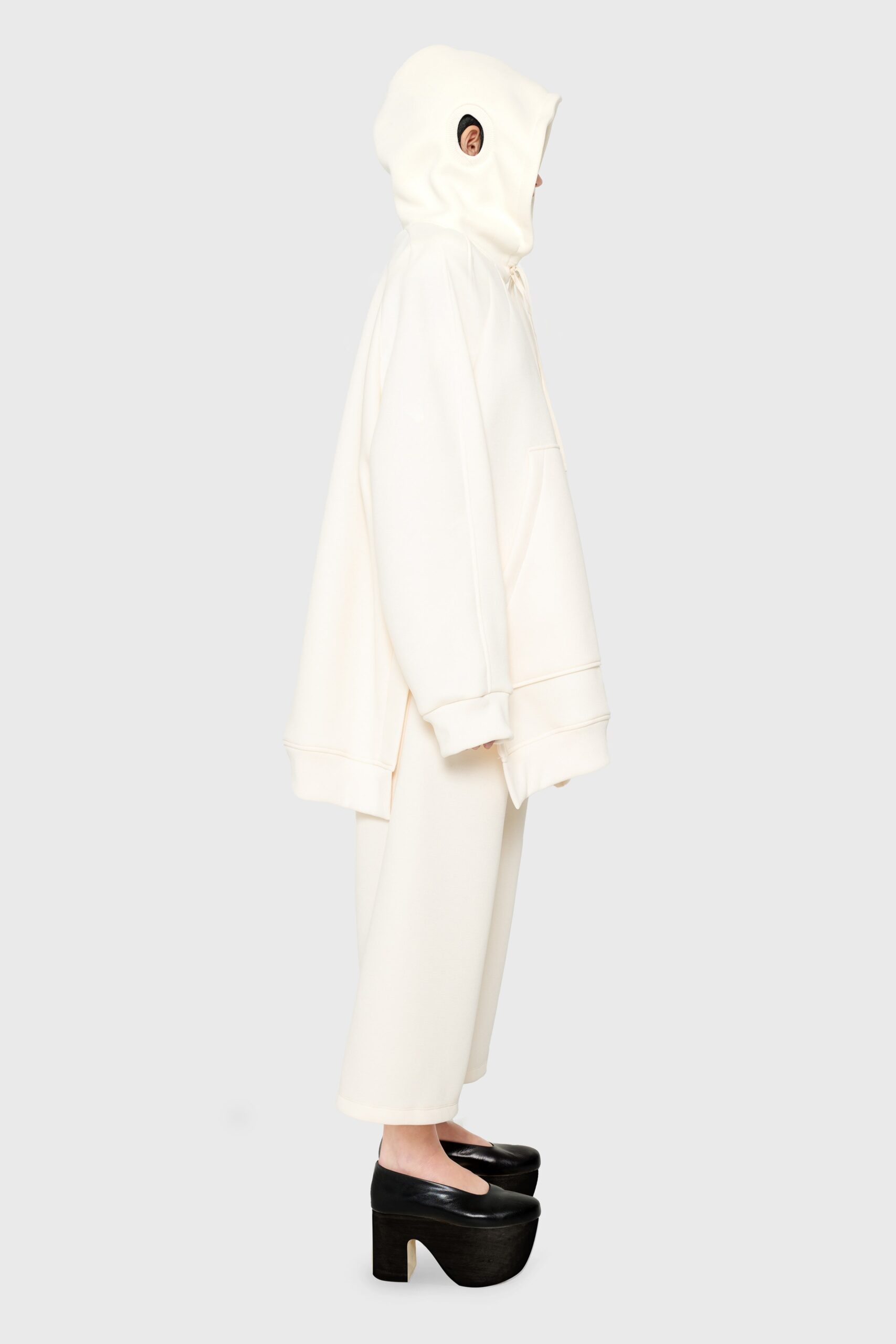 Melitta Baumeister F/W 21 Look 37