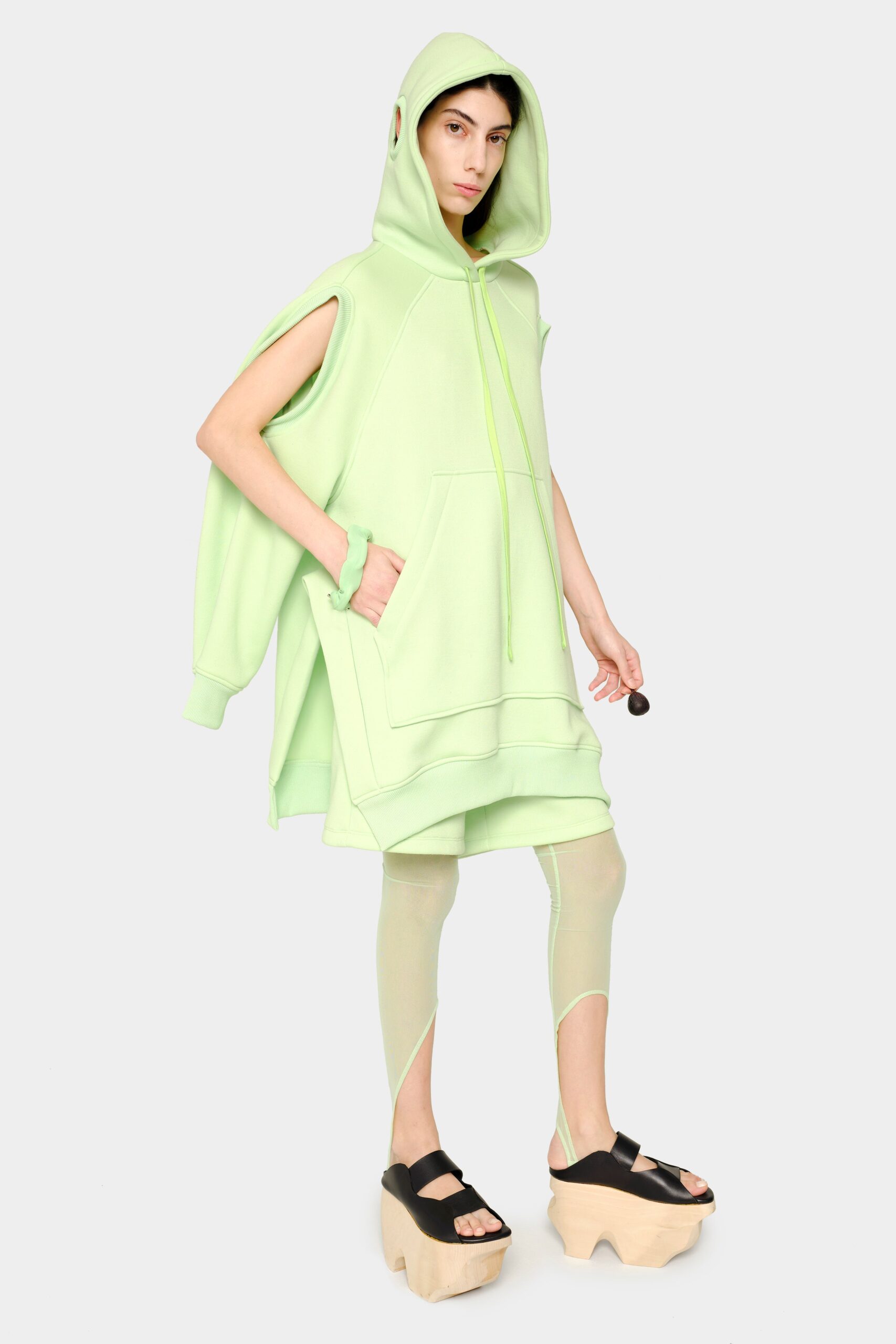 Melitta Baumeister S/S 22 Look 38