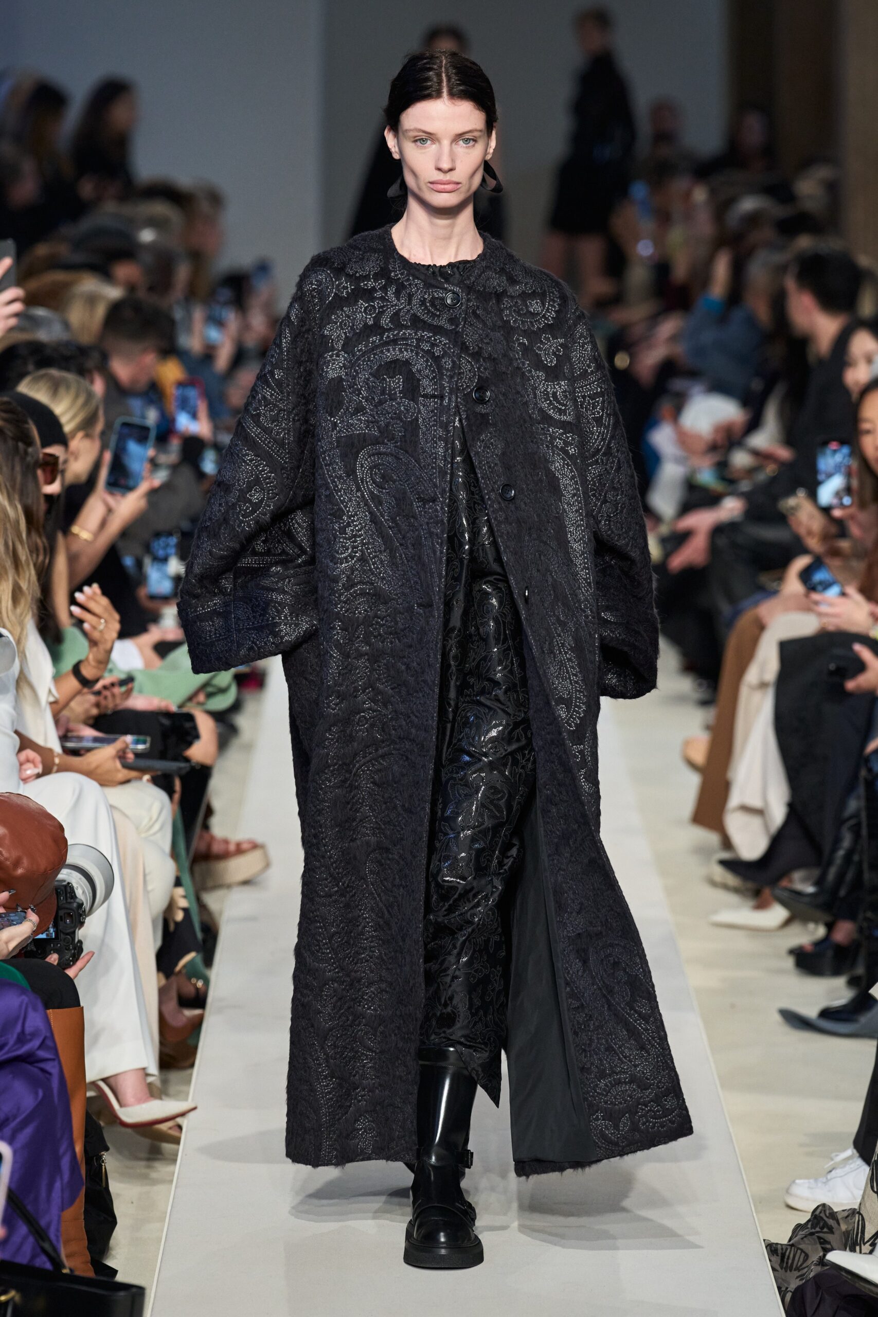 Max Mara F/W 23 Look 41