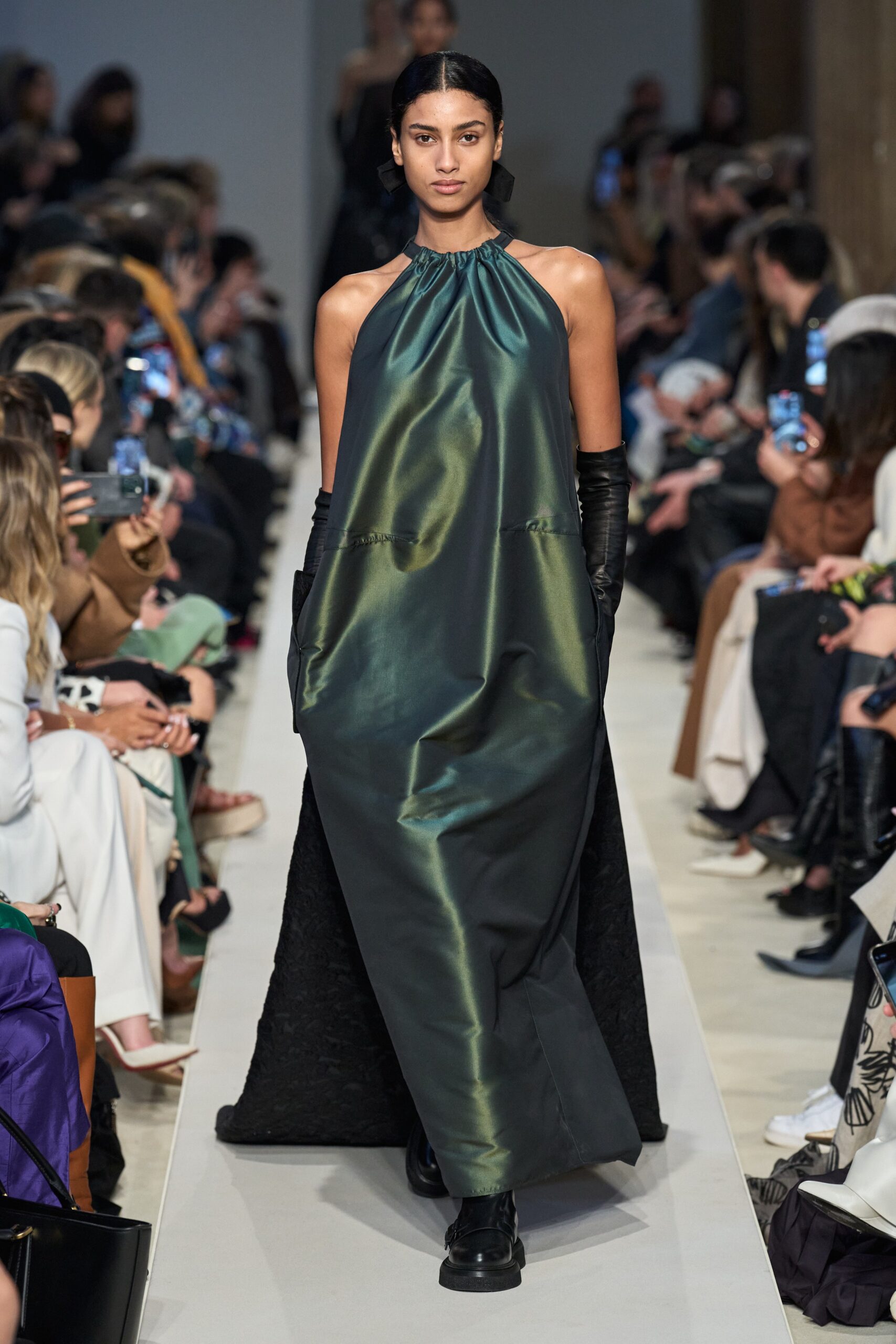 Max Mara F/W 23 Look 45