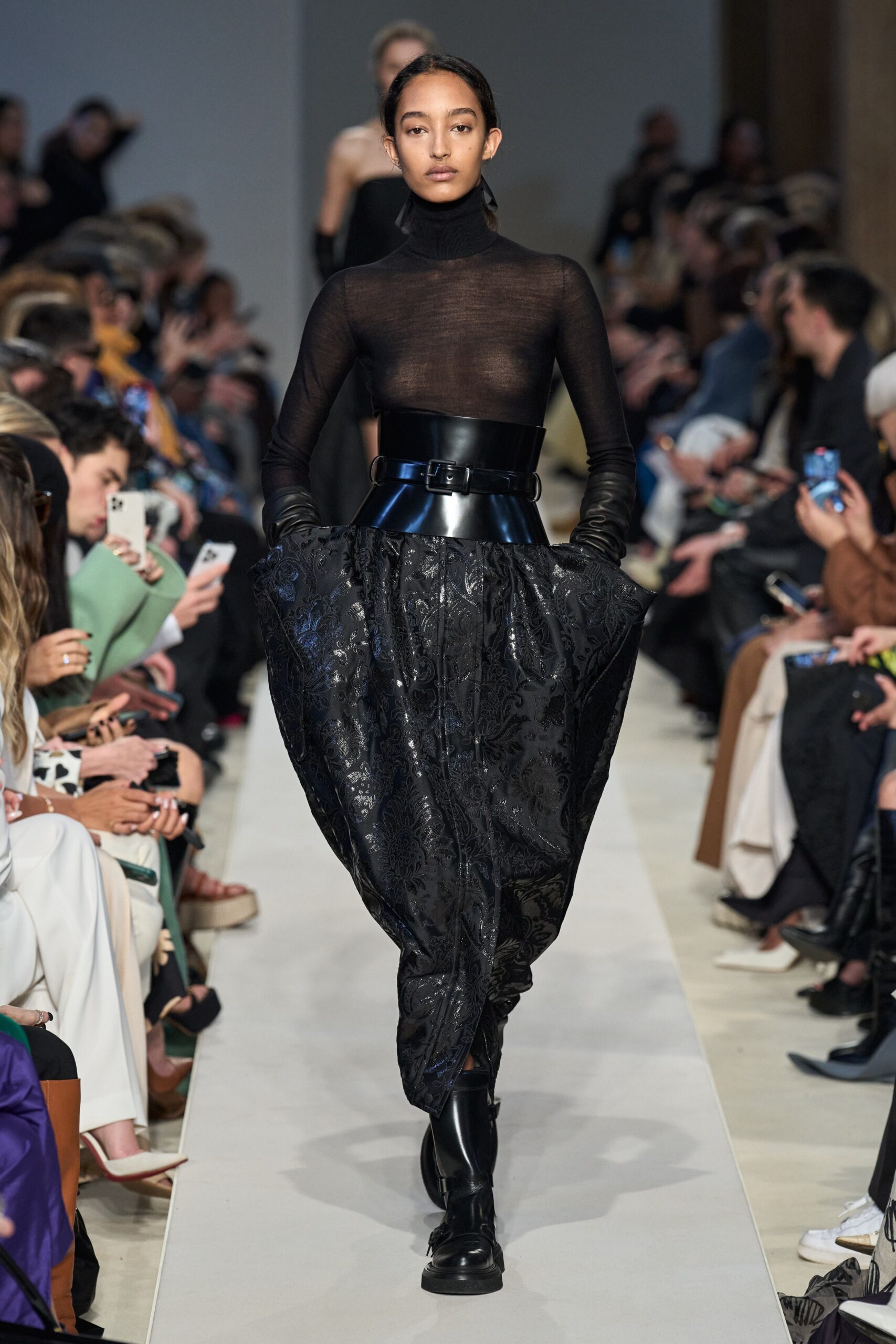 Max Mara F/W 23 Look 46