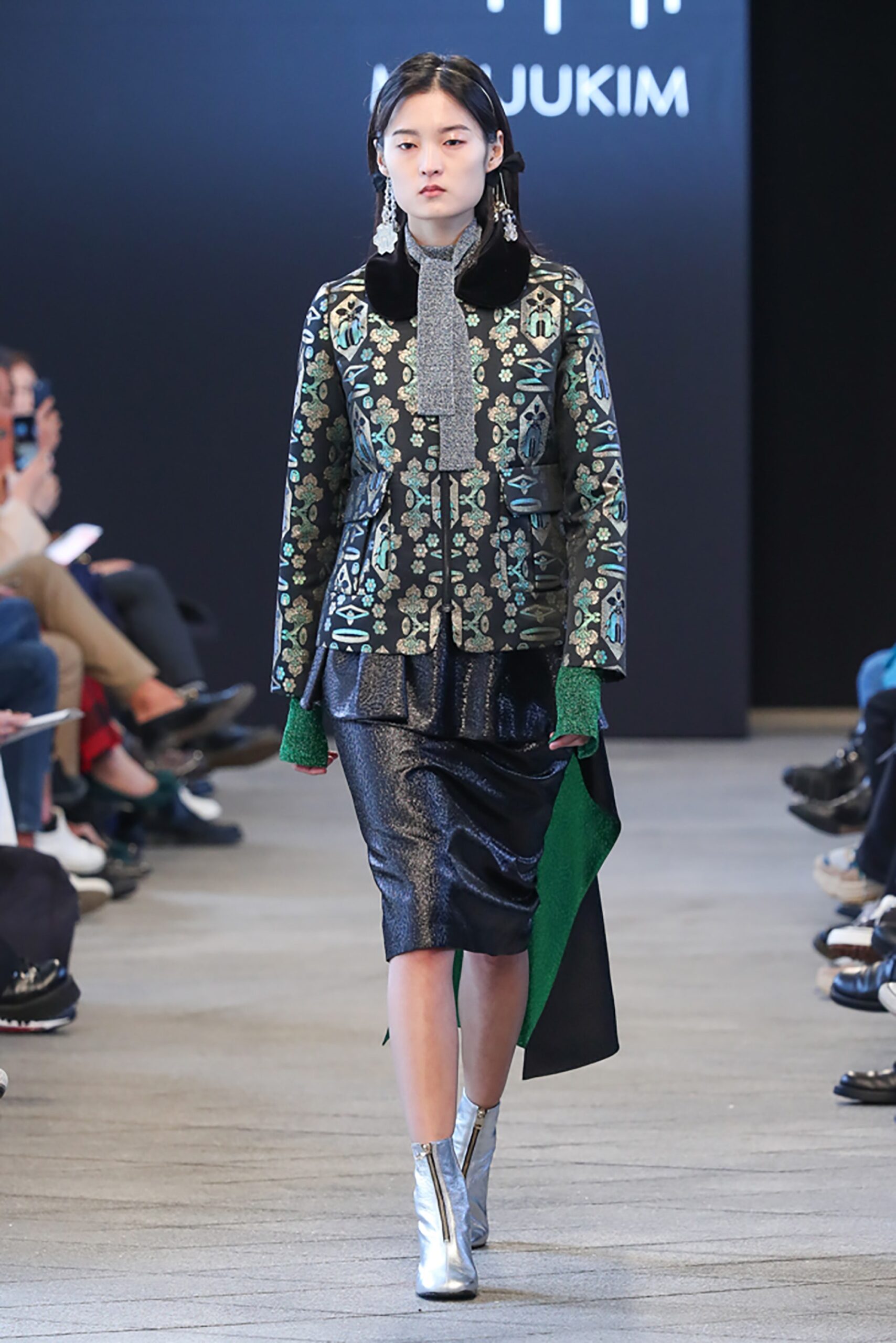 Minju Kim Seoul F/W 18 Look 1