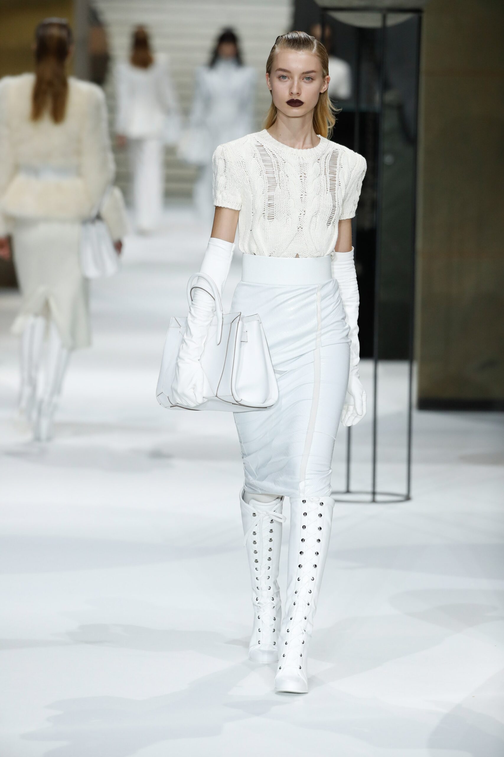 Max Mara F/W 17 Look 9