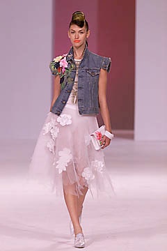 Matthew Williamson S/S 01 Look 17