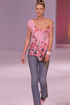 Matthew Williamson S/S 01 Look 20