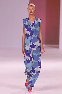 Matthew Williamson S/S 01 Look 25