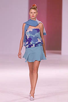 Matthew Williamson S/S 01 Look 26