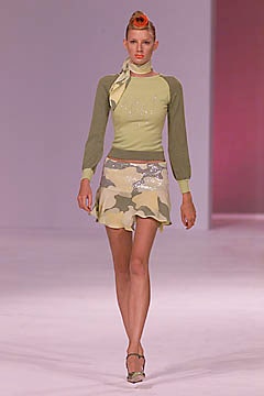 Matthew Williamson S/S 01 Look 36