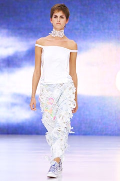 Matthew Williamson S/S 02 Look 11