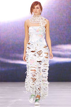 Matthew Williamson S/S 02 Look 12