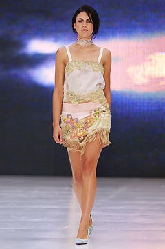 Matthew Williamson S/S 02 Look 27