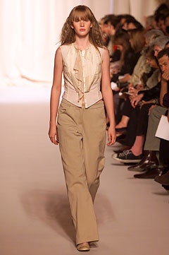 Martine Sitbon Spring 2002 Ready-to-Wear