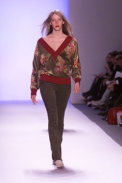 Matthew Williamson F/W 02 Look 24