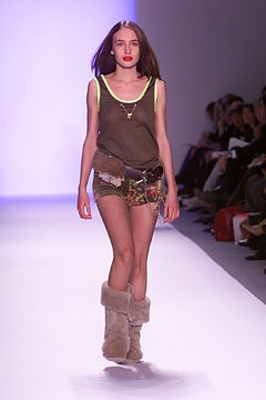 Matthew Williamson F/W 02 Look 26