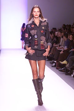 Matthew Williamson F/W 02 Look 28