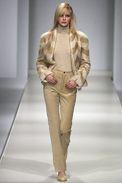 Max Mara F/W 02 Look 5