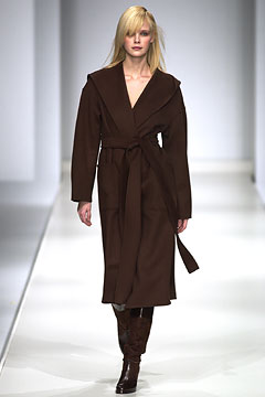 Max Mara F/W 02 Look 23