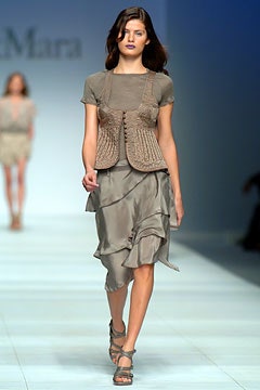 Max Mara S/S 04 Look 44