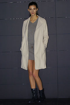 Menichetti Fall 2004 Ready-to-Wear