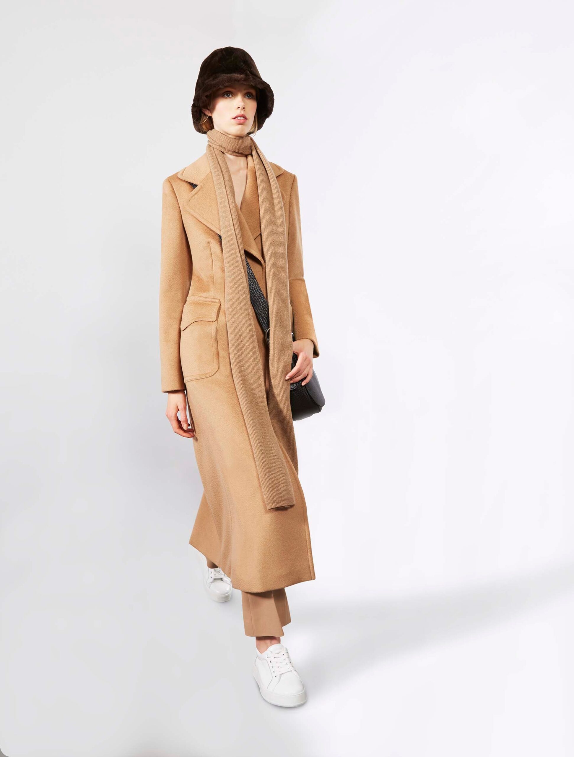 Max Mara Atelier F/W 16 Look 13