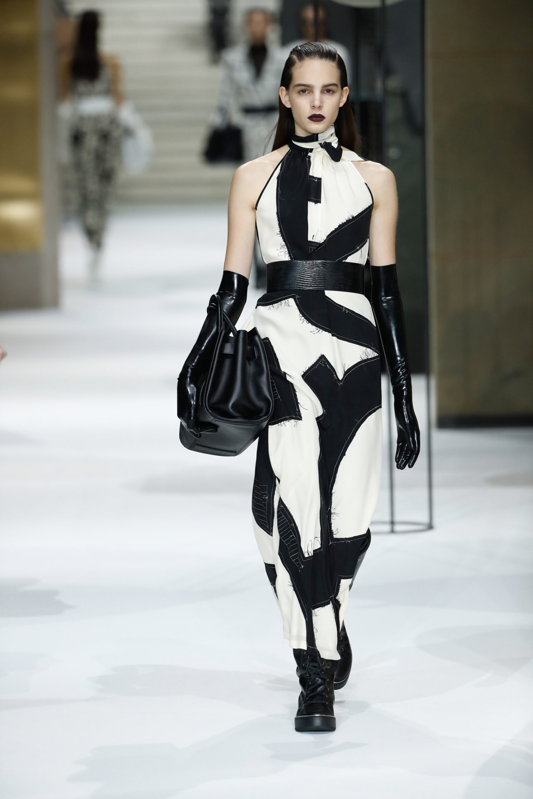 Max Mara F/W 17 Look 13
