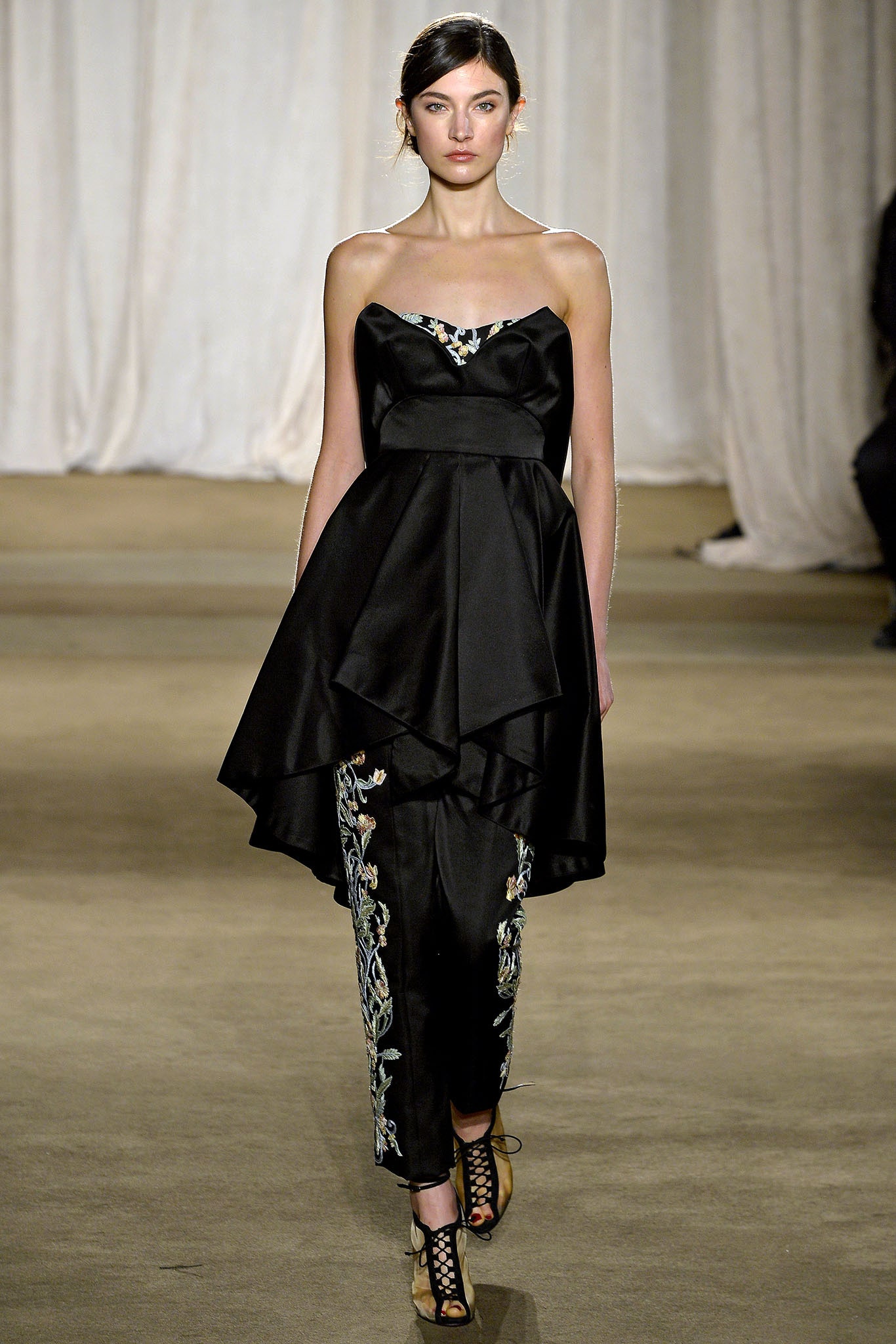 Marchesa F/W 13 Look 13
