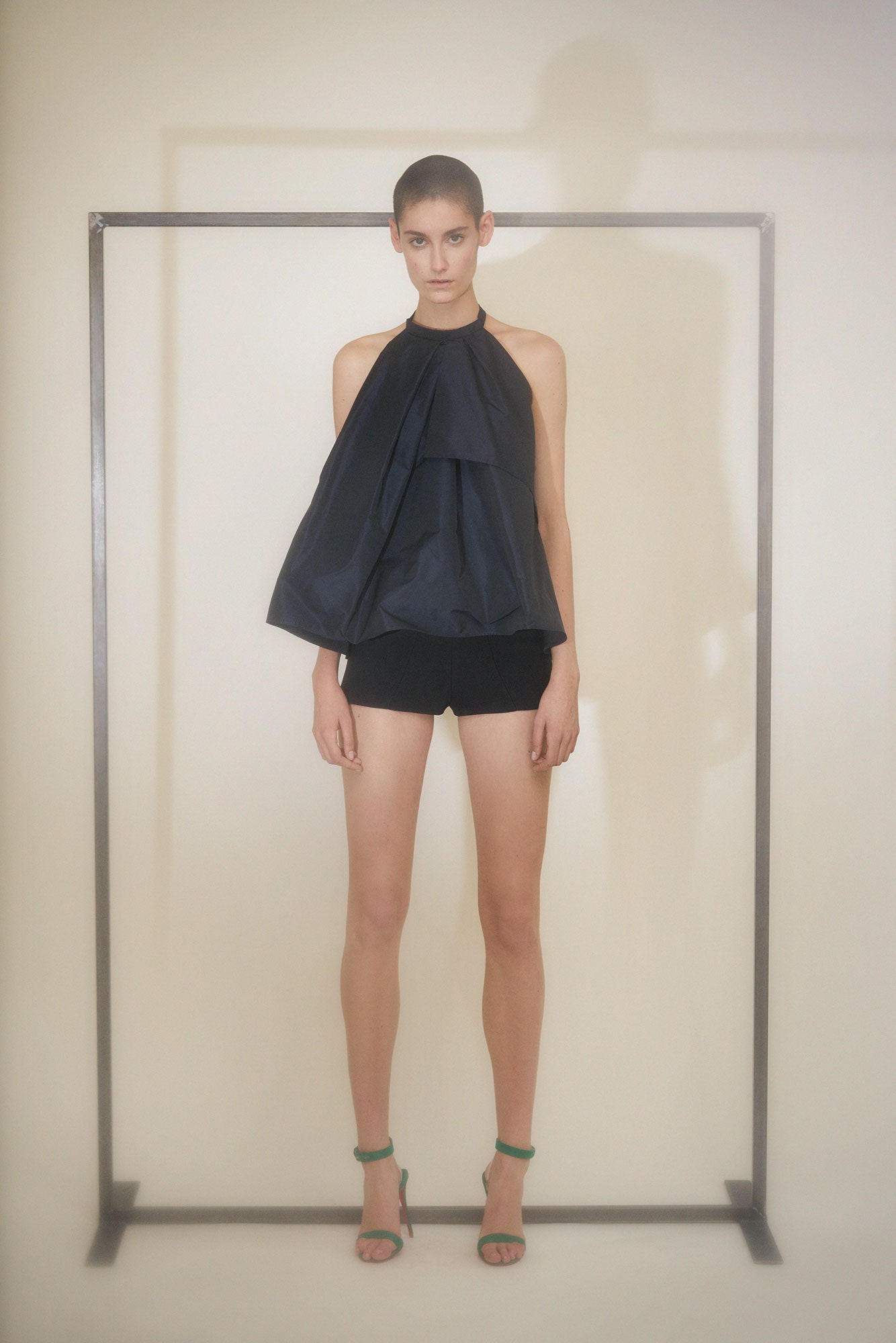 Martin Grant S/S 18 Look 15