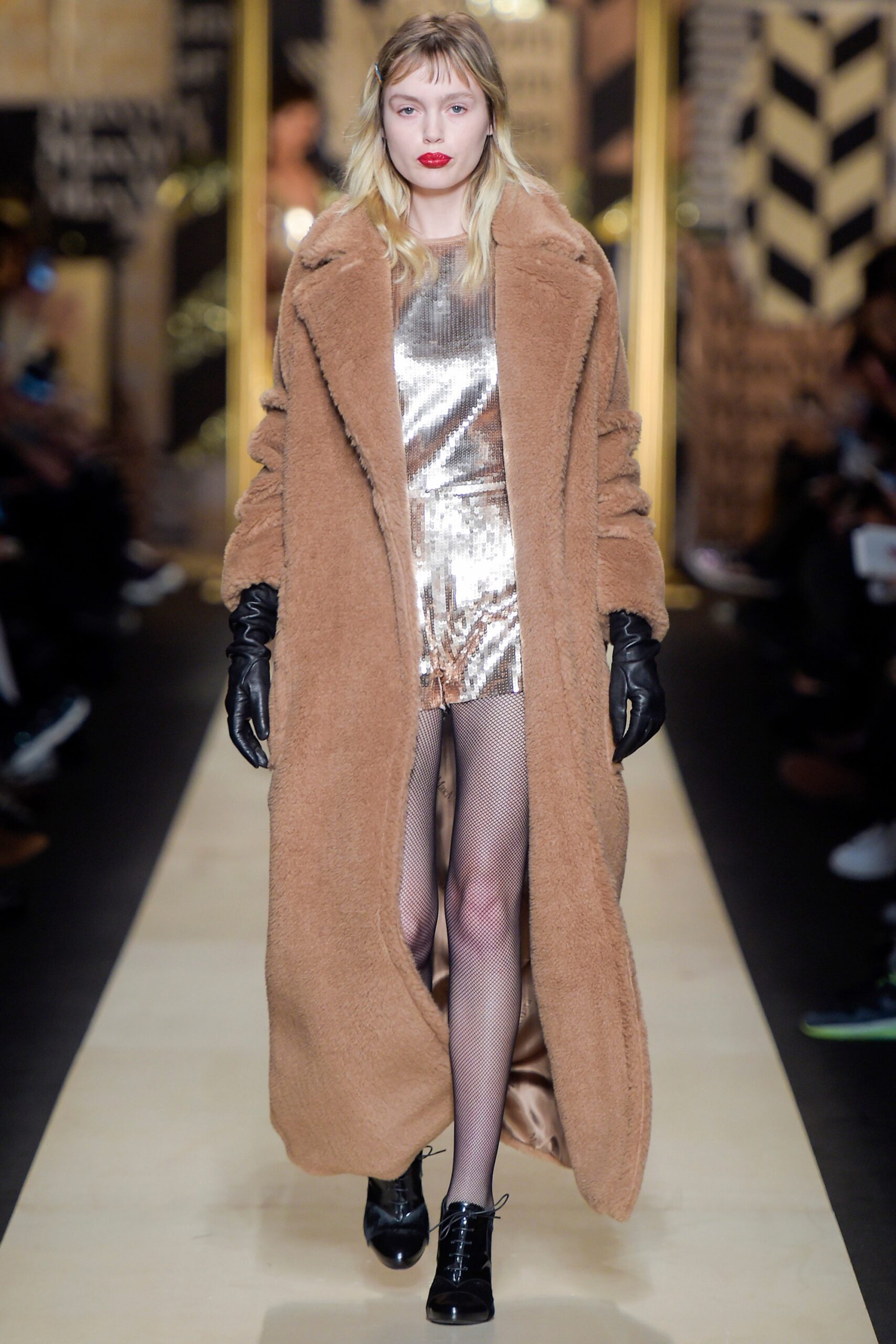 Max Mara F/W 16 Look 2
