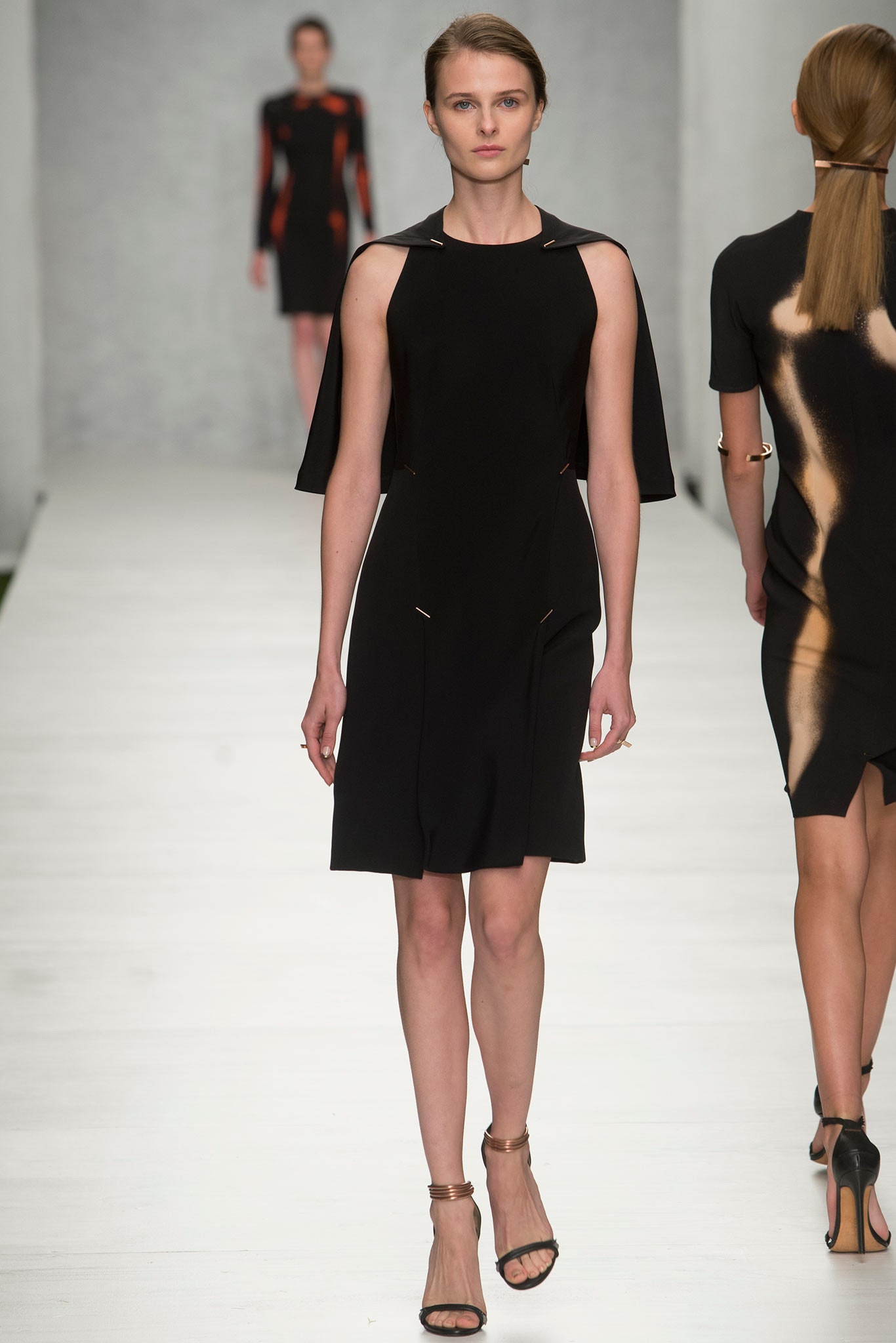 Marios Schwab S/S 14 Look 4