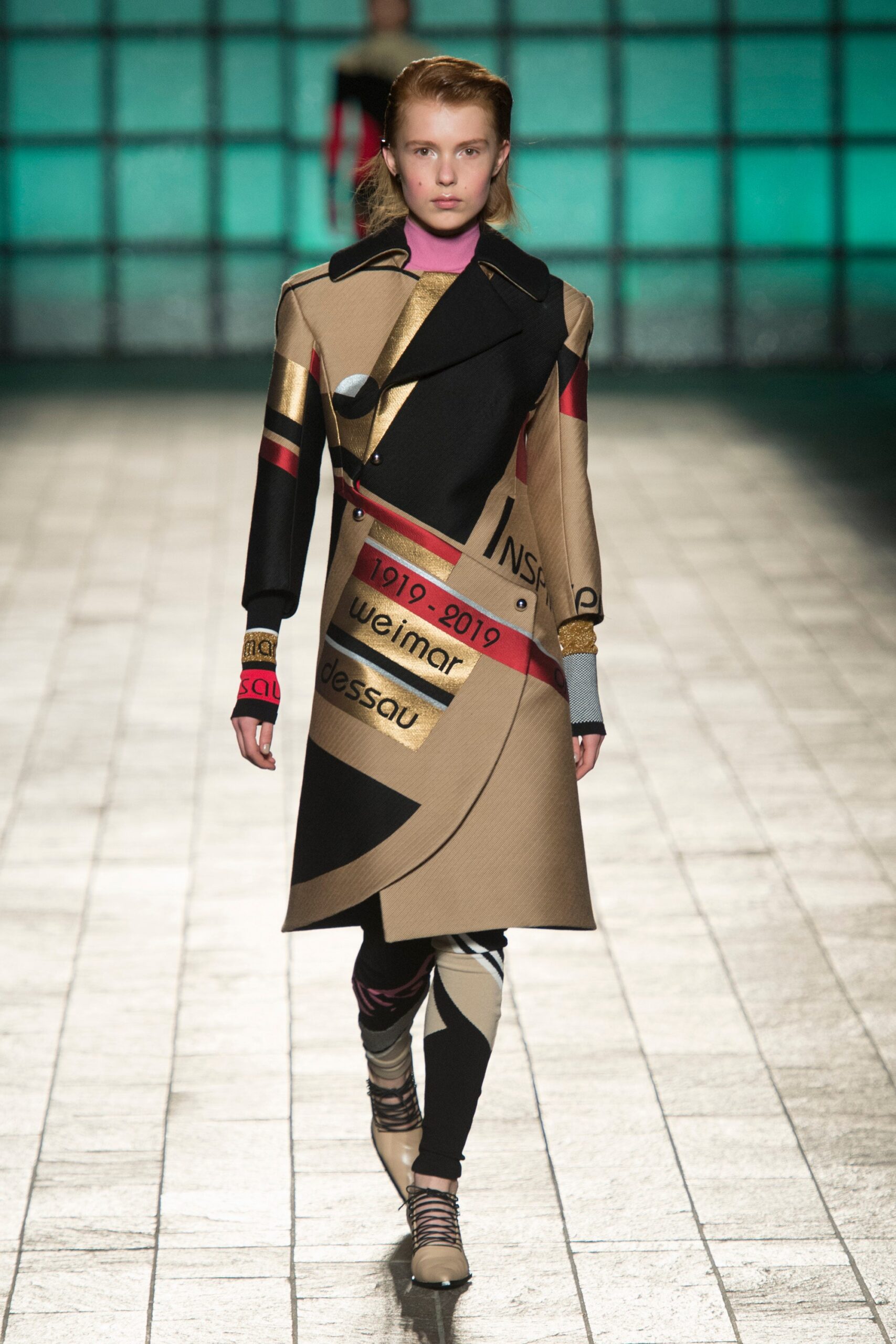 Mary Katrantzou F/W 18 Look 1