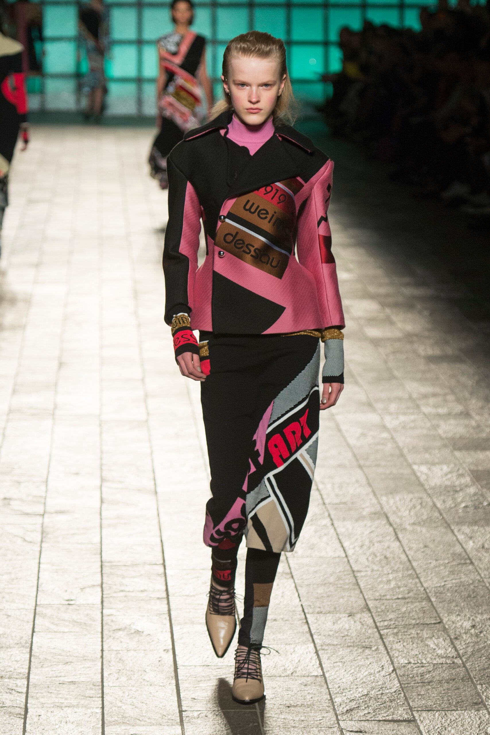 Mary Katrantzou F/W 18 Look 3