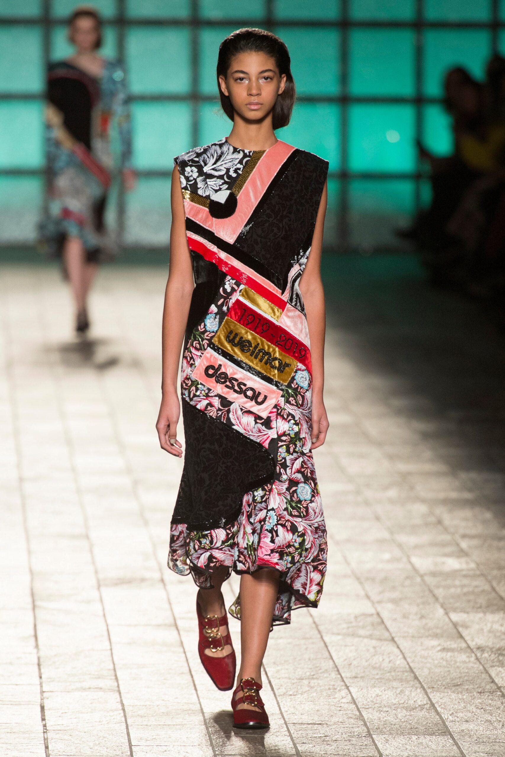 Mary Katrantzou F/W 18 Look 4